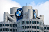 Die BMW-Konzernzentrale in München wurde am Dienstag von Polizei und Staatsanwaltschaft durchsucht.