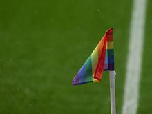Am Internationalen Tag gegen Homophobie: Das Gruppen-Coming-out im Profi-Fußball bleibt aus – bisher