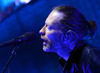Schmerz der Einsamkeit. Thom Yorke, Sänger von Radiohead, hat die Konsonanten aus seiner Artikulation herausgewaschen.