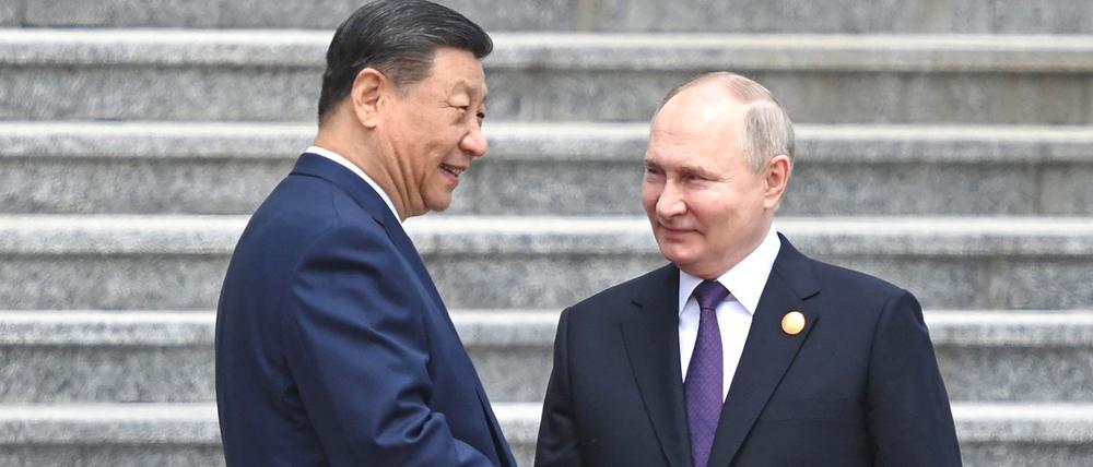 Xi Jinping begrüßt am Donnerstag Wladimir Putin in Peking.