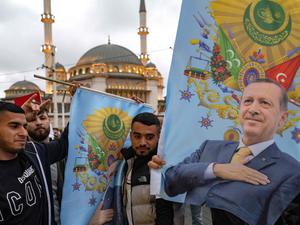 Der Verehrte. Erdoğans Anhänger feiern den Sieg ihres Präsidenten.