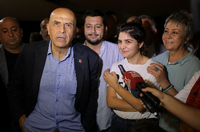 Türkische Behörden haben den Oppositionspolitiker Enis Berberoglu aus der Haft entlassen.
