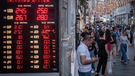 Schlechte Zahlen. Die Menschen in der Türkei leiden unter der Wirtschaftsmisere. (Archivbild)