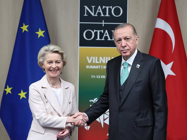EU-Kommissionspräsidentin Ursula von der Leyen und der türkische Präsident Recep Tayyip Erdogan.