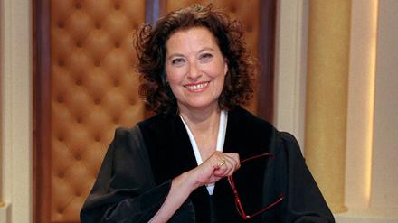 Die TV-Richterin Dr. Ruth Herz im August 2001 in einem Kölner Gerichtssaal. 