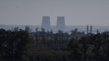 Das Kernkraftwerk Saporischschja ist aus einer Entfernung von etwa zwanzig Kilometern zu sehen.