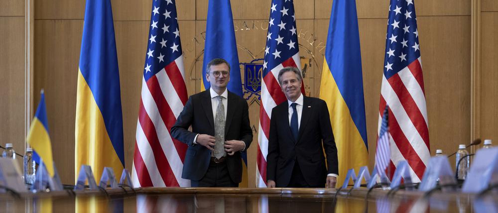 Dmytro Kuleba, Außenminister der Ukraine, und Antony Blinken, Außenminister der USA, in Kiew.