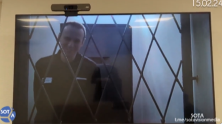 Unabhängige russische Medien haben ein Video veröffentlicht, das den Oppositionellen während eines Gerichtstermins am Donnerstag zeigen soll. 