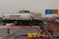 Die Unfallstelle mit einem Gefahrguttransporter auf der Autobahn 10 bei Oranienburg wurde geräumt.