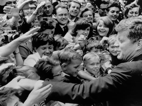 Kennedys Beliebtheit in Berlin war einzeigartig ...