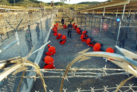 Im US-Marinestützpunkt Guantanamo Bay auf Kuba gibt es jetzt nach offiziellen Angaben noch 114 Häftlinge.