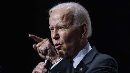 Joe Biden kritisiert das Verhalten der Republikaner als „unamerikanisch und falsch“. 