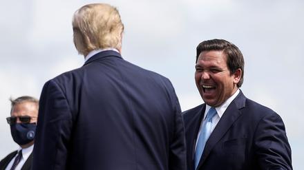 Floridas Gouverneur Ron DeSantis könnte von der Abwesenheit Donald Trumps profitieren.