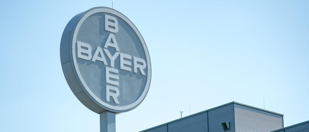 Bayer Logo: Der Konzern hat die Prozess-Strategie geändert.