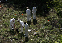 Auf dieser Müllkippe in Mexiko suchen Forensiker am 28. Aoktober 2014 nach Leichen der vermissten 43 Studenten. Nun konnte ein zweites Opfer identifiziert werden.