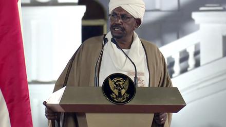 Omar al-Baschir, ehemaliger Präsident des Sudan, wird zurzeit gesundheitlich in einem Krankenhaus behandelt.