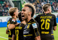 Dortmunds Pierre-Emerick Aubameyang bejubelt seinen Treffer zum 2:0 gegen den VfL Wolfsburg.