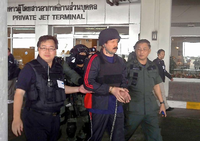 Victor Bout, der mutmaßliche Waffenhändler aus Russland, ist von Thailand an die USA ausgeliefert worden.