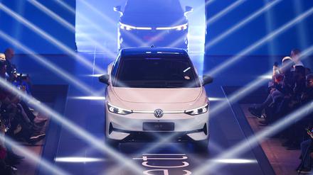 Volkswagen ID.7, new large all-electric sedan, is seen at it's world premier presentation, in Berlin, Germany, April 17, 2023. REUTERS/Fabrizio Bensch
