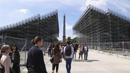 Zwei Monate vor den Olympischen Spielen in Paris werden auf dem Place de la Concorde, dem Austragungsort für urbane Sportarten wie Skateboarding und Breakdance, die Zuschauertribünen aufgebaut.