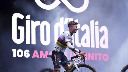 Remco Evenepoel will auch beim Giro gut abschneiden, nachdem er voriges Jahr bereits die Vuelta gewonnen hat.