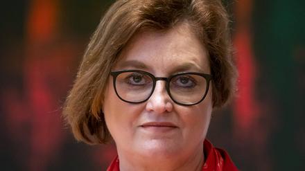 Wissenschaftssenatorin Ina Czyborra (SPD) will mit der HU-Leitung über den womöglich jahrelangen Machtmissbrauch eines Dozenten sprechen. 
