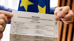 In Berlin gab es kurz vor der Europawahl eine weitere kleine Panne: Musterstimmzettel wurden verschickt.