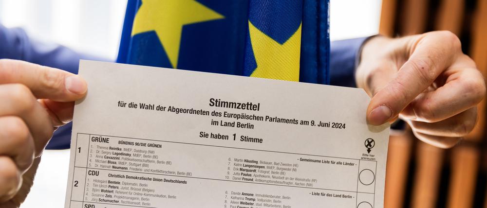 In Berlin gab es kurz vor der Europawahl eine weitere kleine Panne: Musterstimmzettel wurden verschickt.