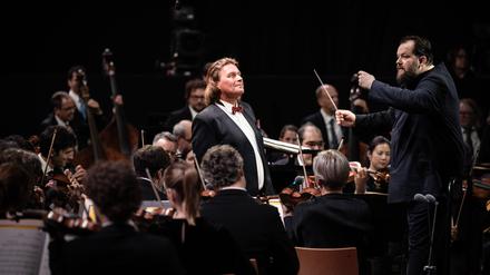 Tenor Klaus Florian Vogt, Dirigent Andris Nelsons und die Berliner Philharmoniker am 24.6.2023