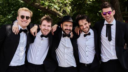 Die Herren vom Männergesangsverein „Walhalla zum Seidelwirt“ haben sich beim Studium an der Eisler-Musikhochschule kennengelernt.                          