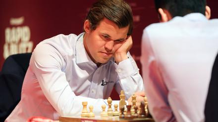 Magnus Carlsen spielt künftig für die Hamburger.