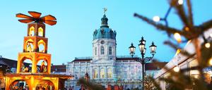 Bereits seit 2007 findet der Weihnachtsmarkt vor dem Schloss Charlottenburg statt. 