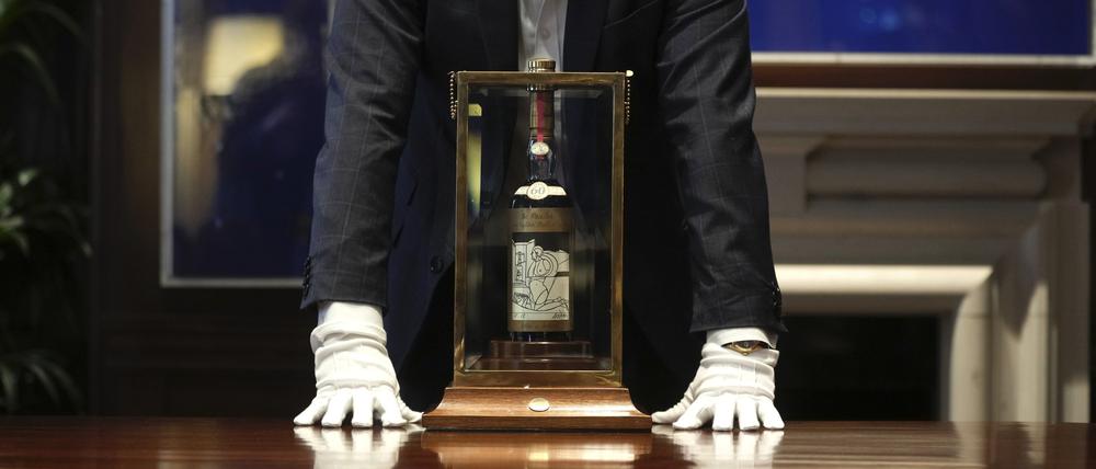 Für die Flasche „Macallan Adami 1926 Whisky“ wurden knapp 2,5 Millionen Euro bezahlt.