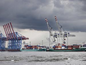 Düstere Aussichten für den Hamburger Hafen.