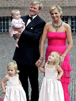 Prinz Willem Alexander, seine Frau Maxima und seine Mutter, Königin Beatrix.