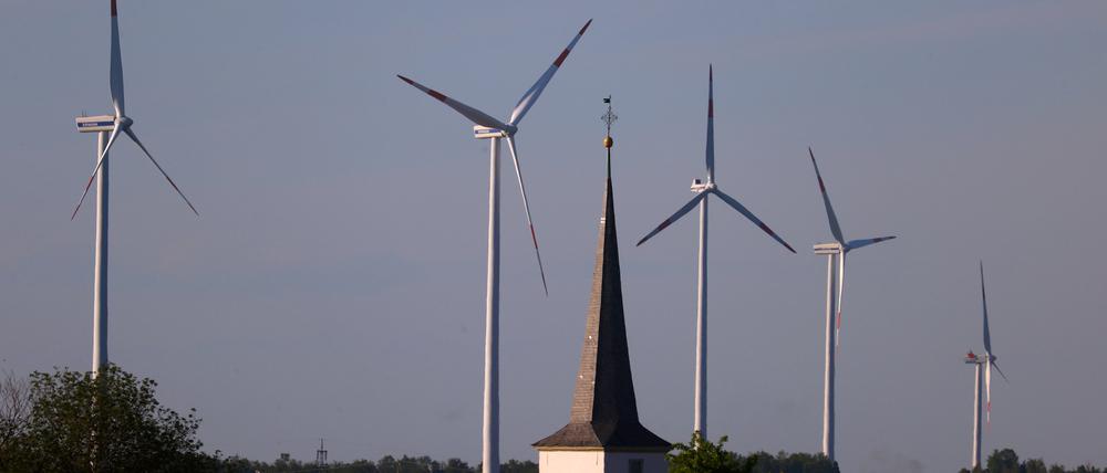 Bundesweit. Der Ausbau der Windenergie soll schneller vorankommen. 