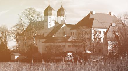 Im beschaulichen Kloster Seeon trifft sich die CSU-Landesgruppe im Bundestag jährlich zu ihrer Winterklausur.