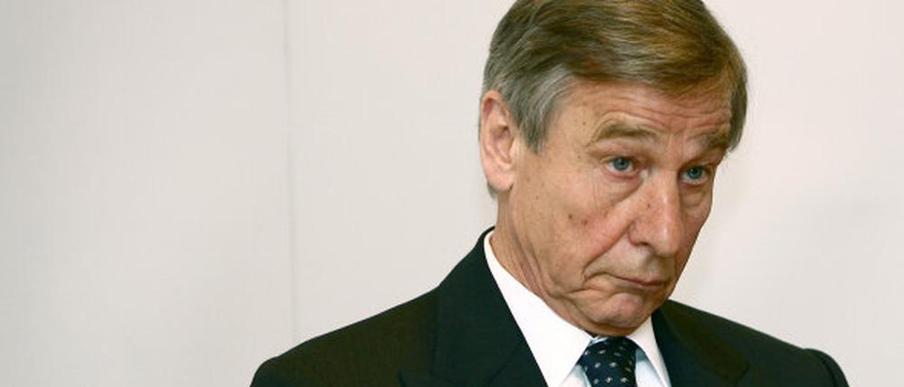 Lesermeinung Clements Rauswurf aus der SPD Ist das gerecht?