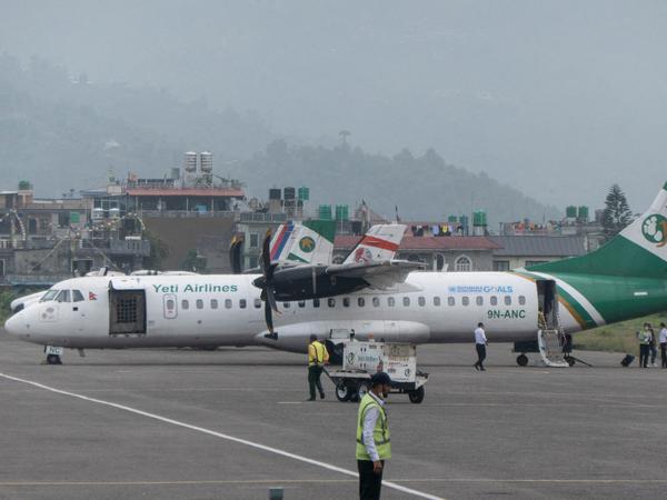 Bei dem Flugzeug der örtlichen Yeti Airlines handelte es sich um eine Turboprop-Maschine vom Typ ATR 72-500 (Archivbild).
