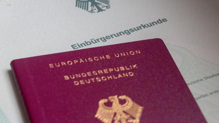 Das Staatsangehörigkeitsrecht in Deutschland soll reformiert werden, um Einbürgerungen zu erleichtern.