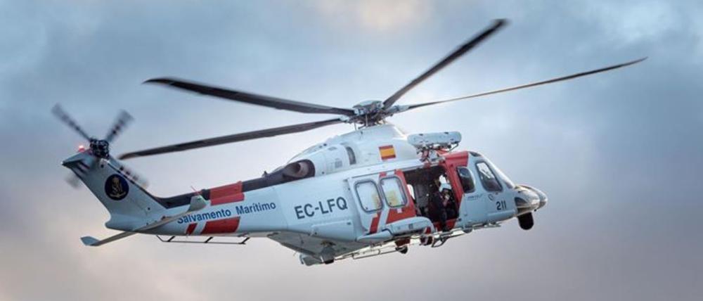Mit Hubschraubern und Schiffen suchte die spanische Seenotrettung tagelang nach den vermissten Seglern.