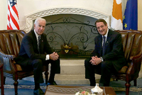 US-Vizepräsident Joe Biden (l.) und der zyprische Präsident Nicos Anastasiades.