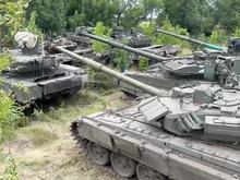 Panzer, Raketenwerfer und Tonnen an Munition: Wagner-Söldner mussten offenbar ihre Waffen an den Kreml übergeben