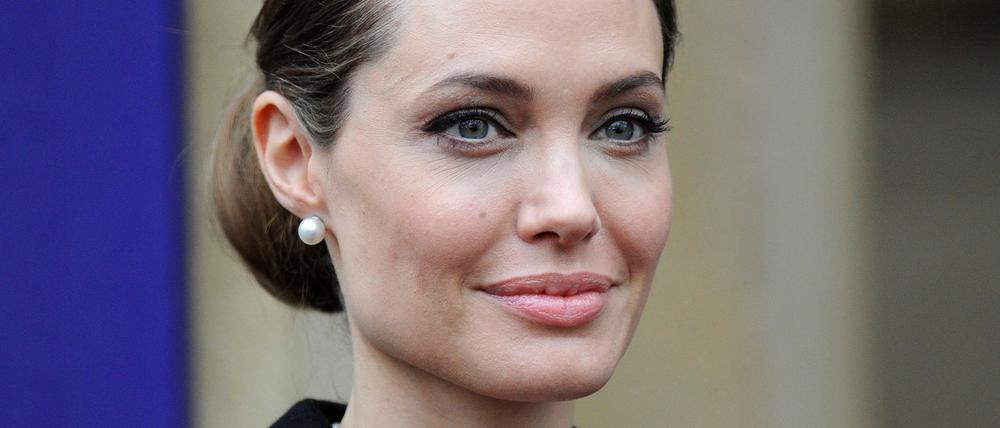 Jolie erwähnte in ihrem Instagram-Post, der am Donnerstagmittag bereits rund 2,2 Millionen Likes hatte, nicht den von Hamas-Terroristen angeführten Angriff vom 7. Oktober im israelischen Grenzgebiet, infolgedessen mehr als 1400 Menschen ums Leben kamen.