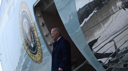 US-Präsident Joe Biden trifft am 18. Mai 2023 zum G7-Gipfel in Hiroshima ein.