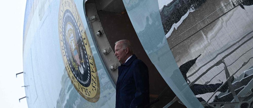 US-Präsident Joe Biden trifft am 18. Mai 2023 zum G7-Gipfel in Hiroshima ein.