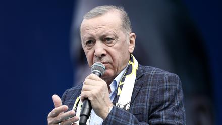 Recep Tayyip Erdogan, Präsident der Türkei, spricht während einer Wahlkampfveranstaltung.