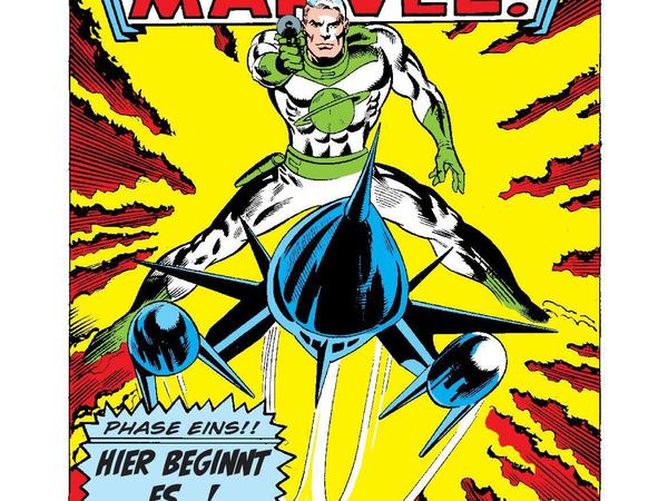 In den ersten Geschichten trug Captain Marvel noch ein weiß-grünes Kostüm. 