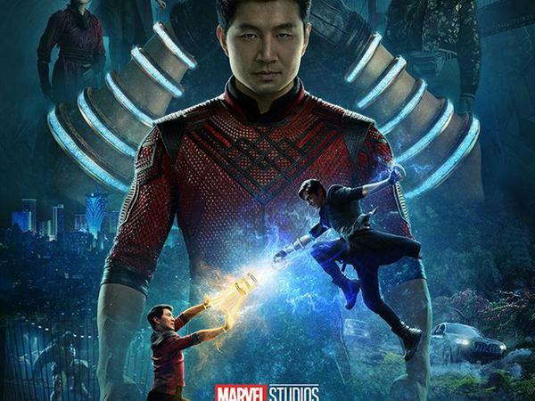 Plakat des 25. Films aus dem „Marvel Cinematic Universe (MCU)“: Shang-Chi and the Legend of the Ten Rings.