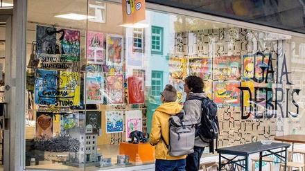 Panel Walk: Viele Comics können in Hamburg auch diesmal wieder hinter Schaufenstern entdeckt werden.